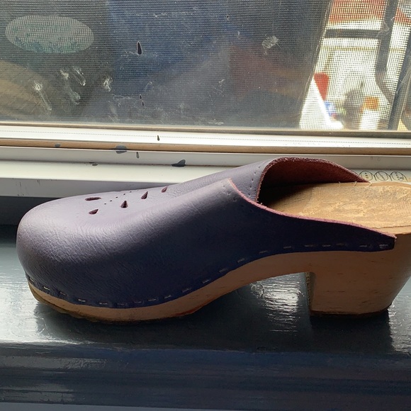 Clogs - Picture 4 of 4